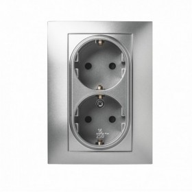 Base enchufe doble schuko empotrar aluminio plata VOLTIMERC 10A 250VAC