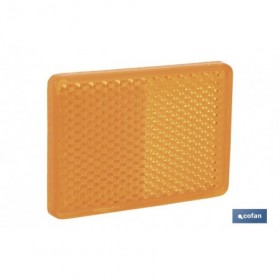 Catadióptrico rectangular adhesivo | Producto homologado | Disponible en 3 colores diferentes | Medidas: 56 x 39 mm