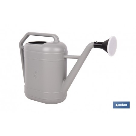 Regadera gris con cabezal desmontable de HDPE | Resistente, ligera 100 % reciclable con capacidad de 6 litros