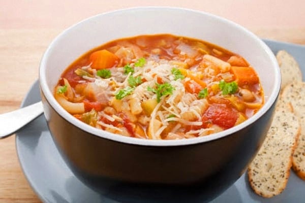 Receta-Sopa-de-Verduras-Alubias-y-Pasta