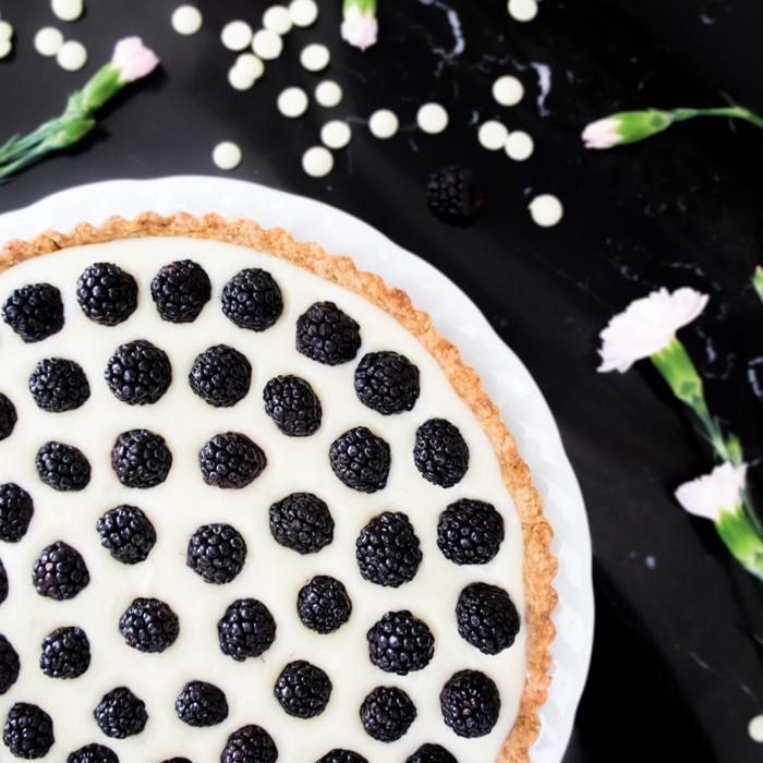 Receta: Tarta de Moras y Chocolate Blanco